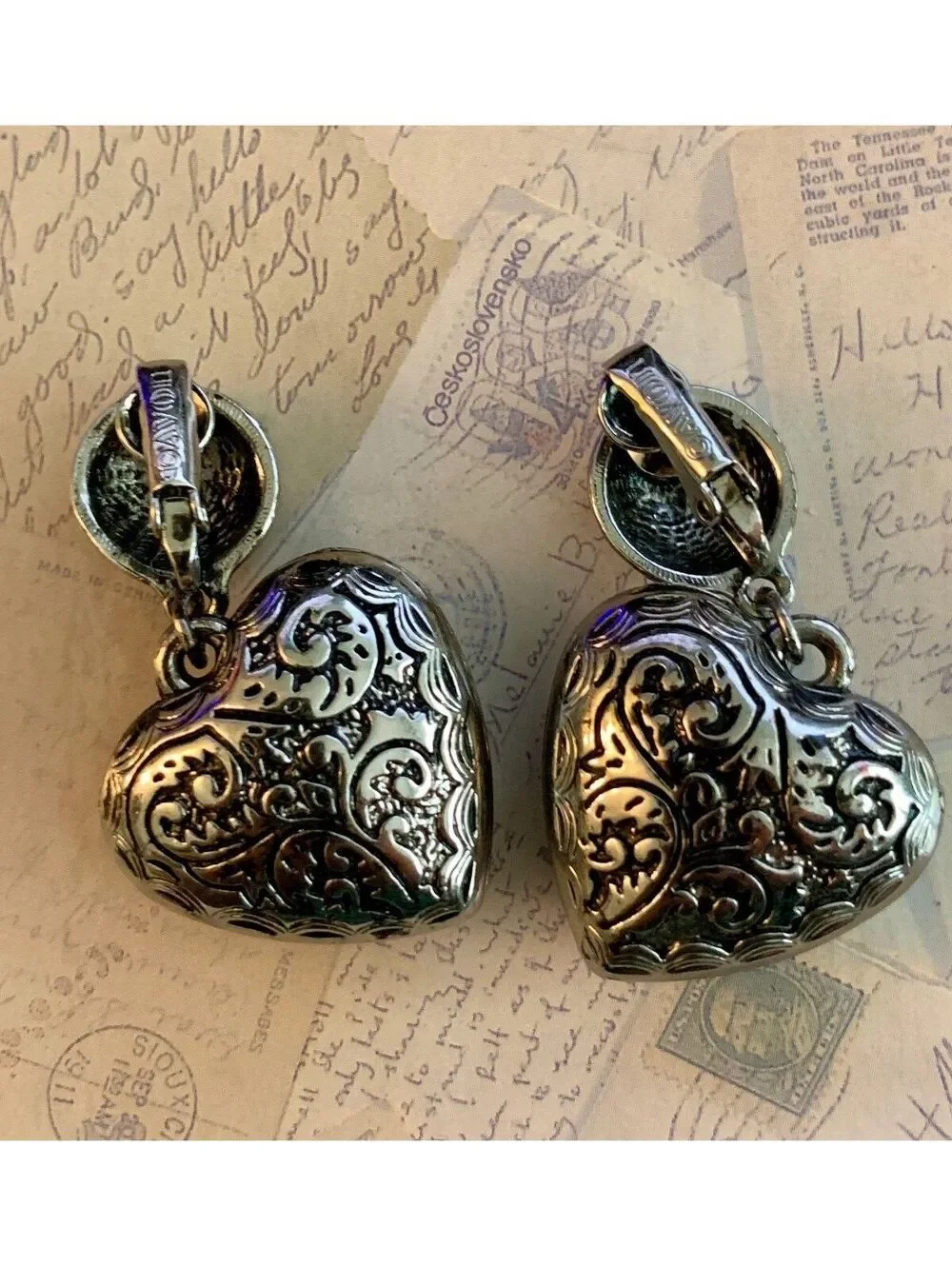 Vintage Signed Avon Puffy Heart Elegant Clip-On Earrings with Intricate Filigree
